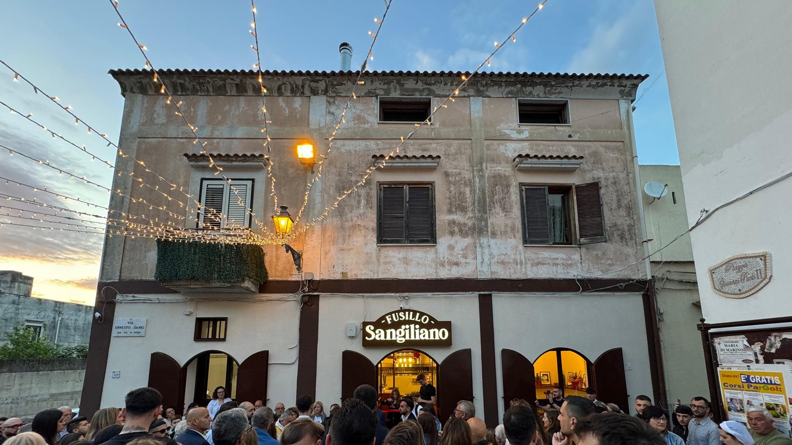Produzione artigianale del Fusillo Sangiliano